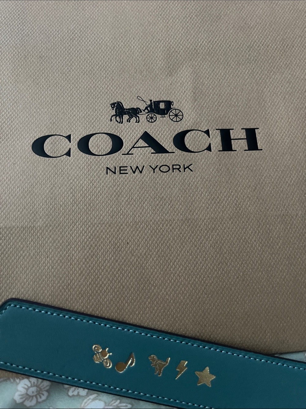 Coach leather bookmark ๐ - Picture 2 of 10